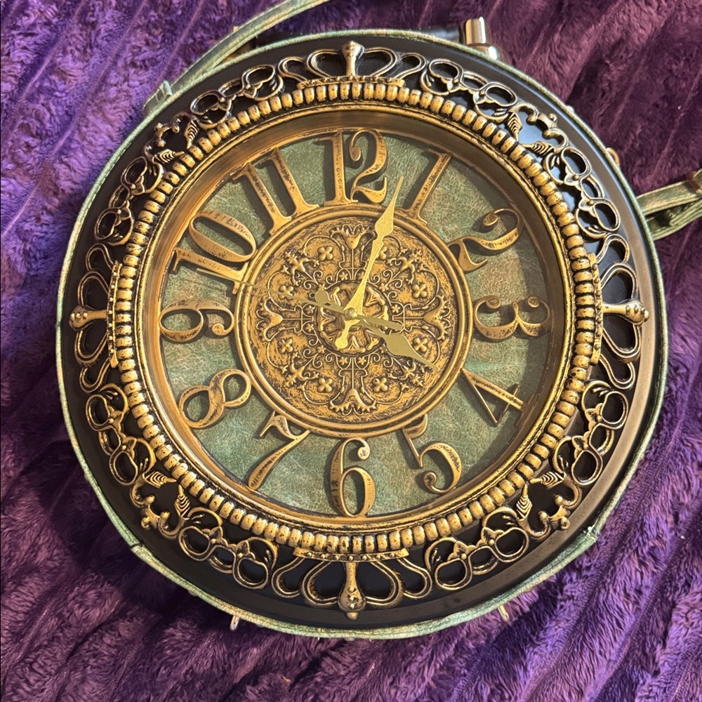 Vintage Style Clock Purse